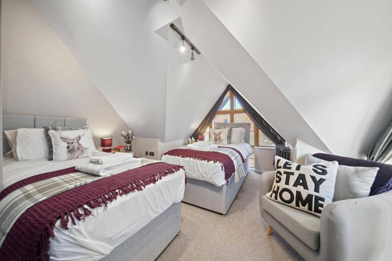 Super Funky Spire View Cottage - Free Gated Parking - Ultra Wifi Canterbury Zewnętrze zdjęcie